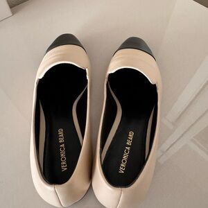 Veronica Beard Cream and Black Flats